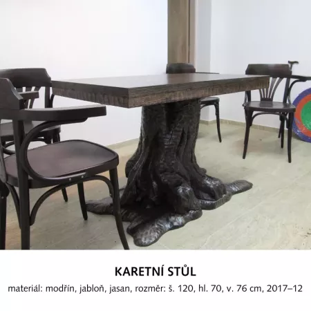 Karetní stůl