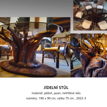 Jídelní stůl